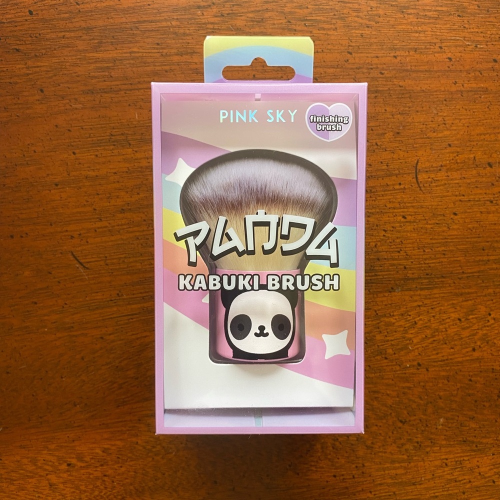 NEW Panda Kabuki Brush - Multicolor